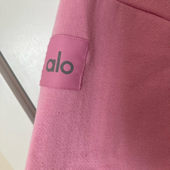 Alo yoga pink sweatsuit (sweater, pants) - Picture 3 of 7